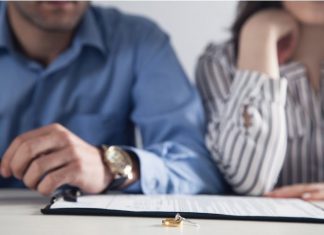 האישה עובדת, האם היא זכאית למזונות אישה במקרה של גירושין?