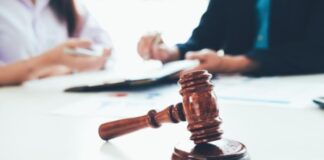 כשהבית הופך לזירת אלימה: למה תלונה על אלימות במשפחה משנה הכול כמעט מיד